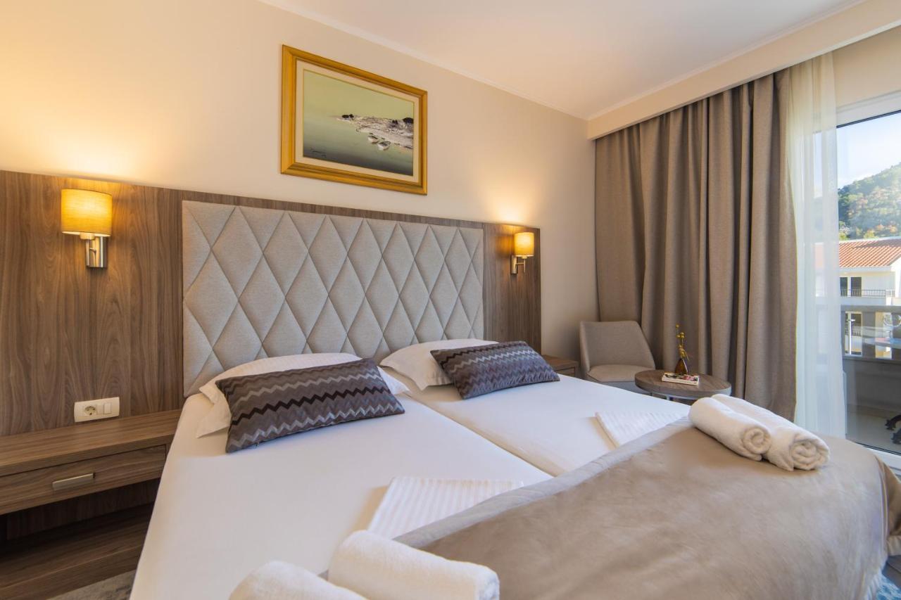 Hotel Bella Vista Drvenik  Eksteriør bilde