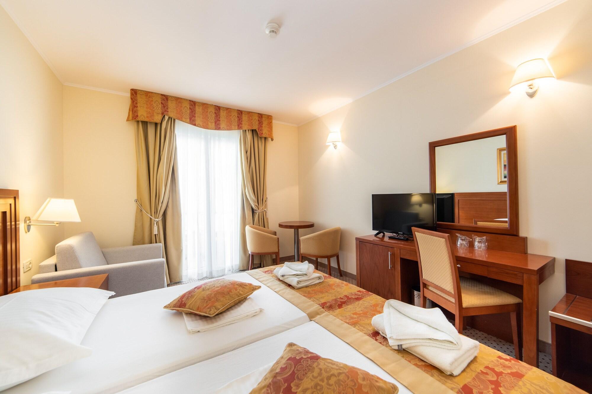Hotel Bella Vista Drvenik  Eksteriør bilde